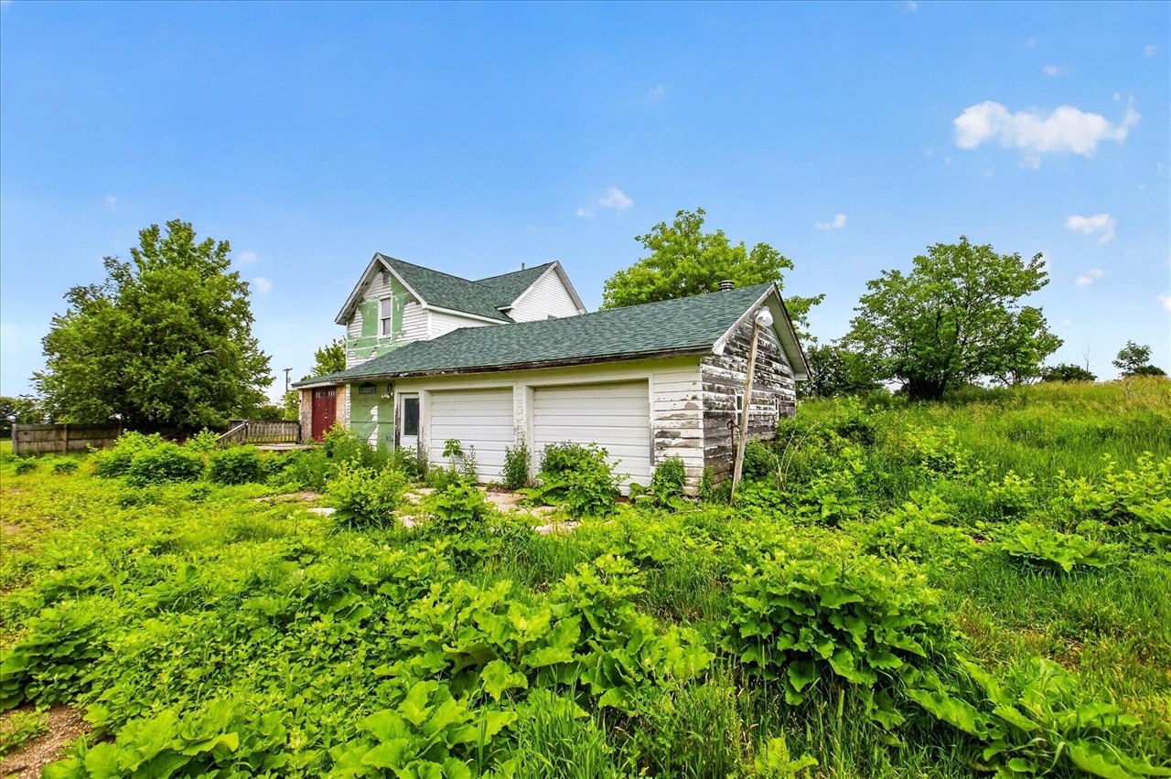 2429 W Huron Line Road Property Photo 28
