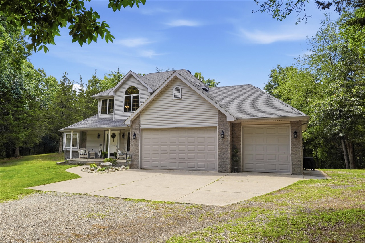 10525 Antcliff Property Photo 2