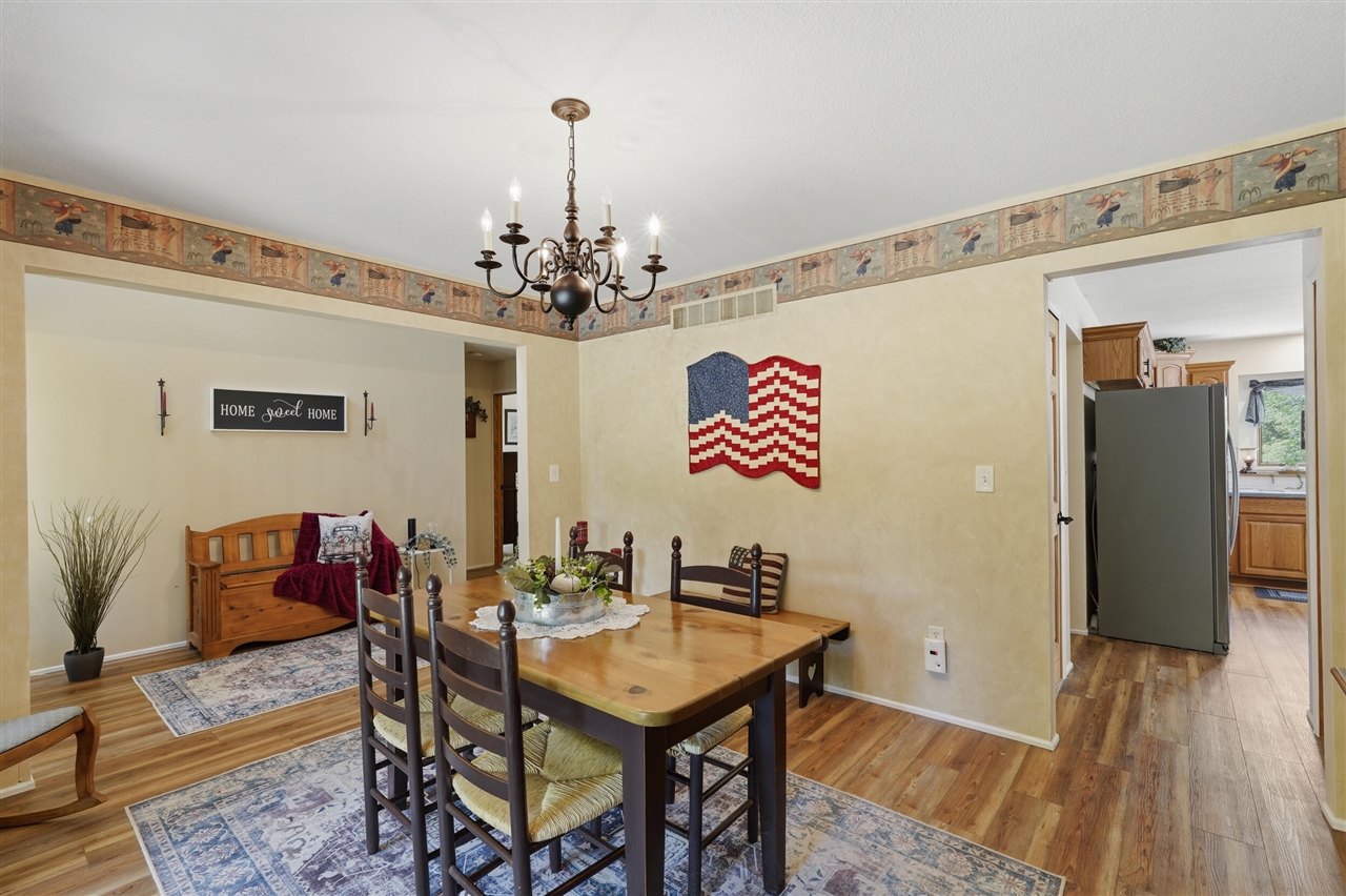 10525 Antcliff Property Photo 7