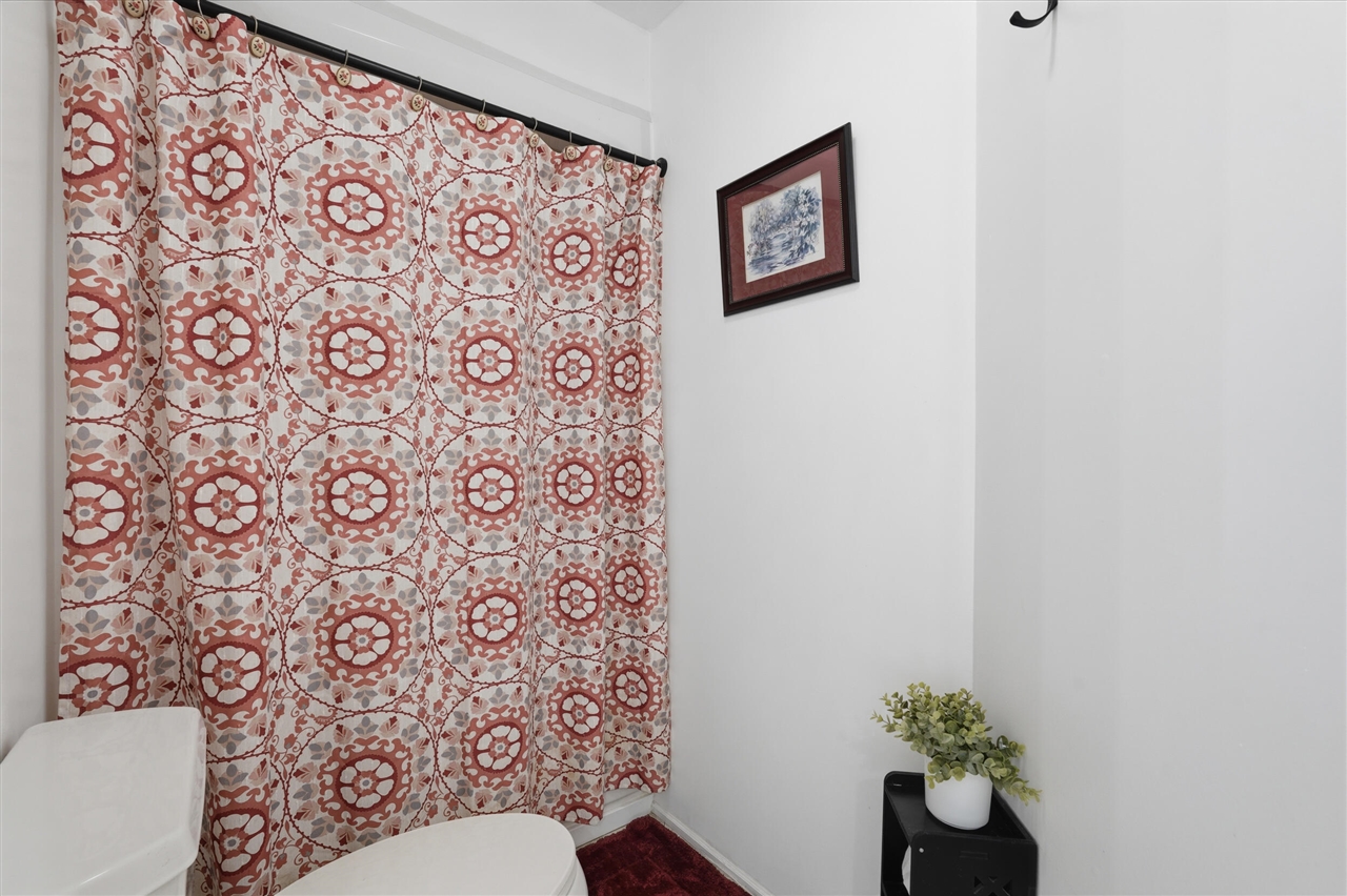 10525 Antcliff Property Photo 24