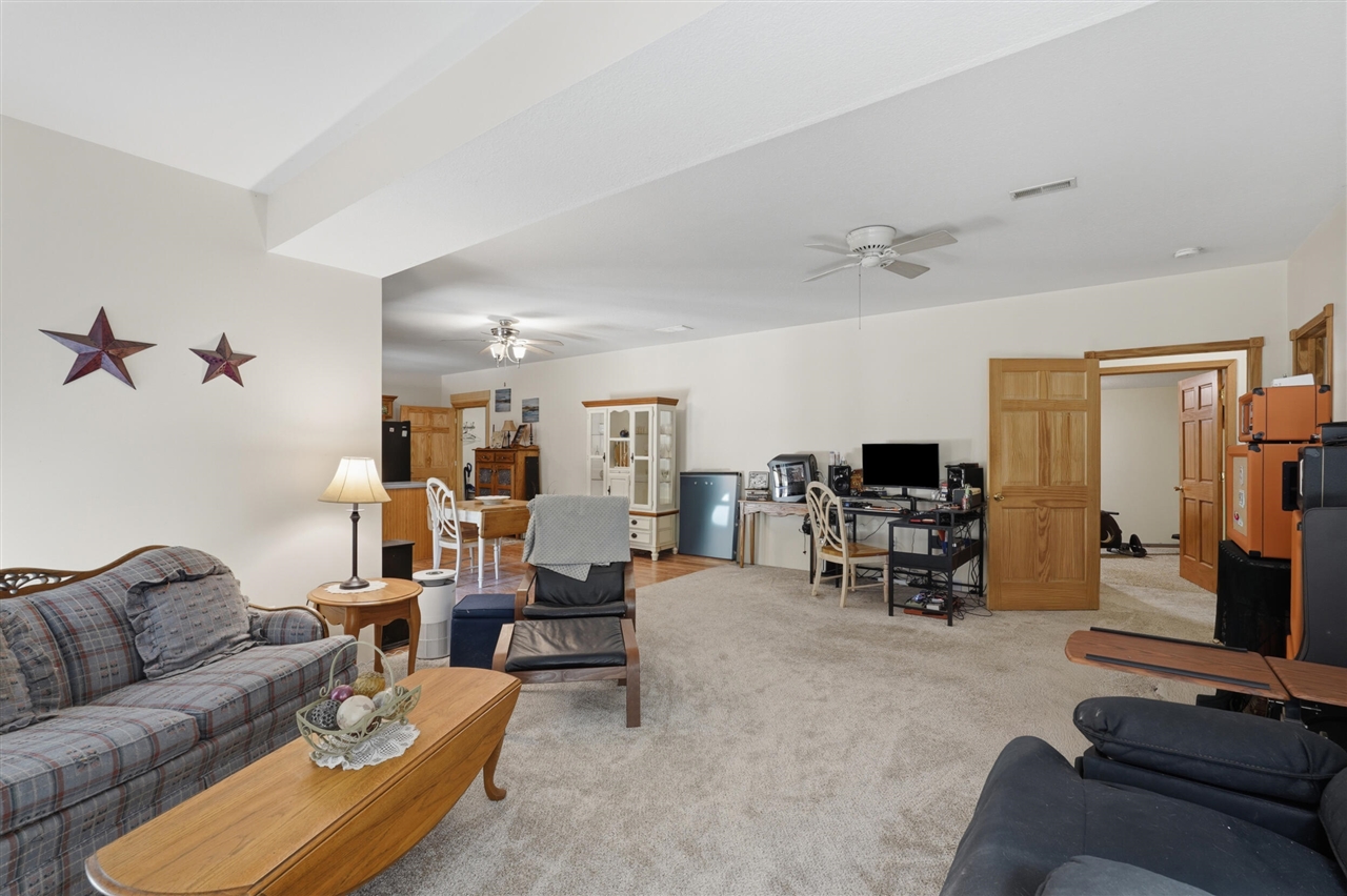 10525 Antcliff Property Photo 33