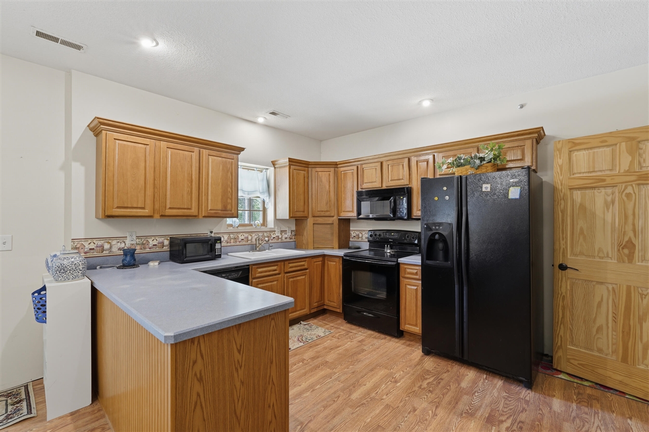 10525 Antcliff Property Photo 35