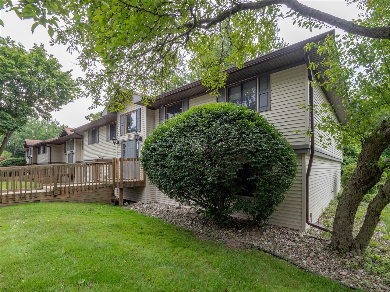 6109 Danford Creek Property Photo 2