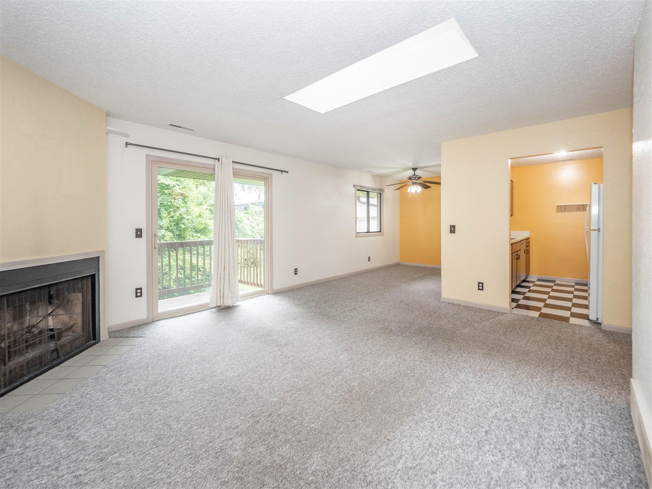 6109 Danford Creek Property Photo 4