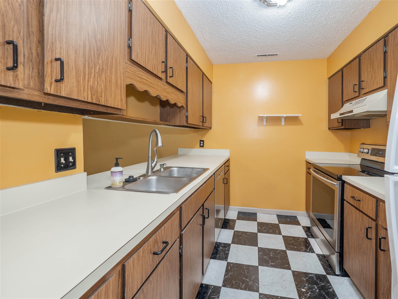 6109 Danford Creek Property Photo 10