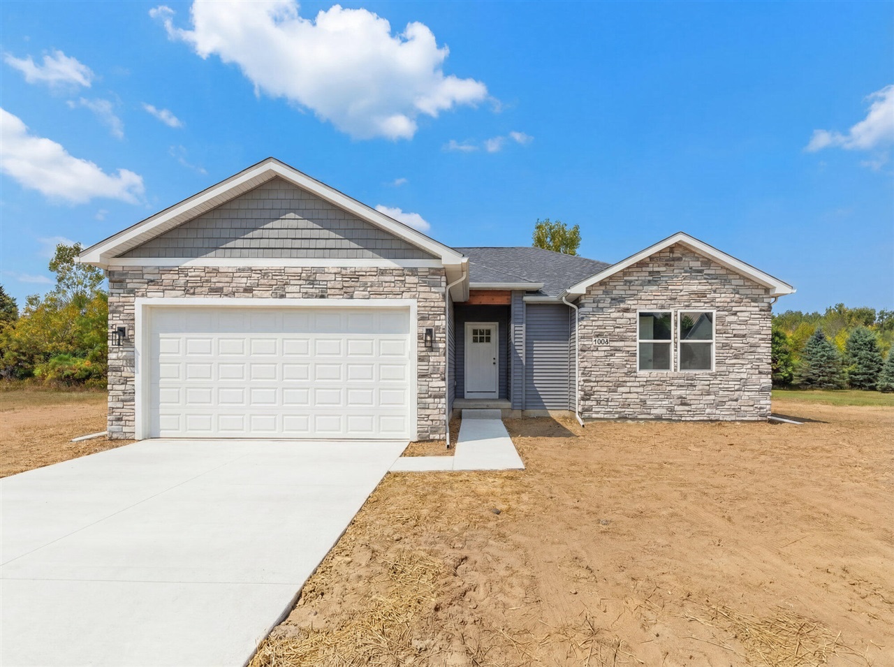 2815 Gady Pines Drive Property Photo 1