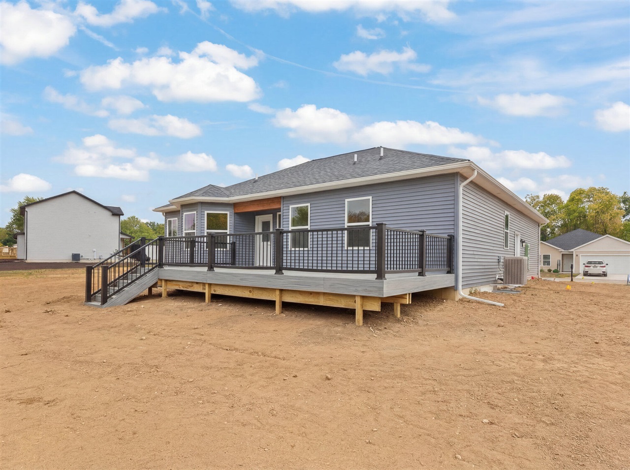 2815 Gady Pines Drive Property Photo 3