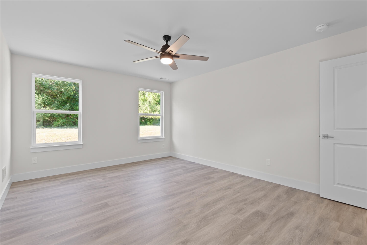 2815 Gady Pines Drive Property Photo 18