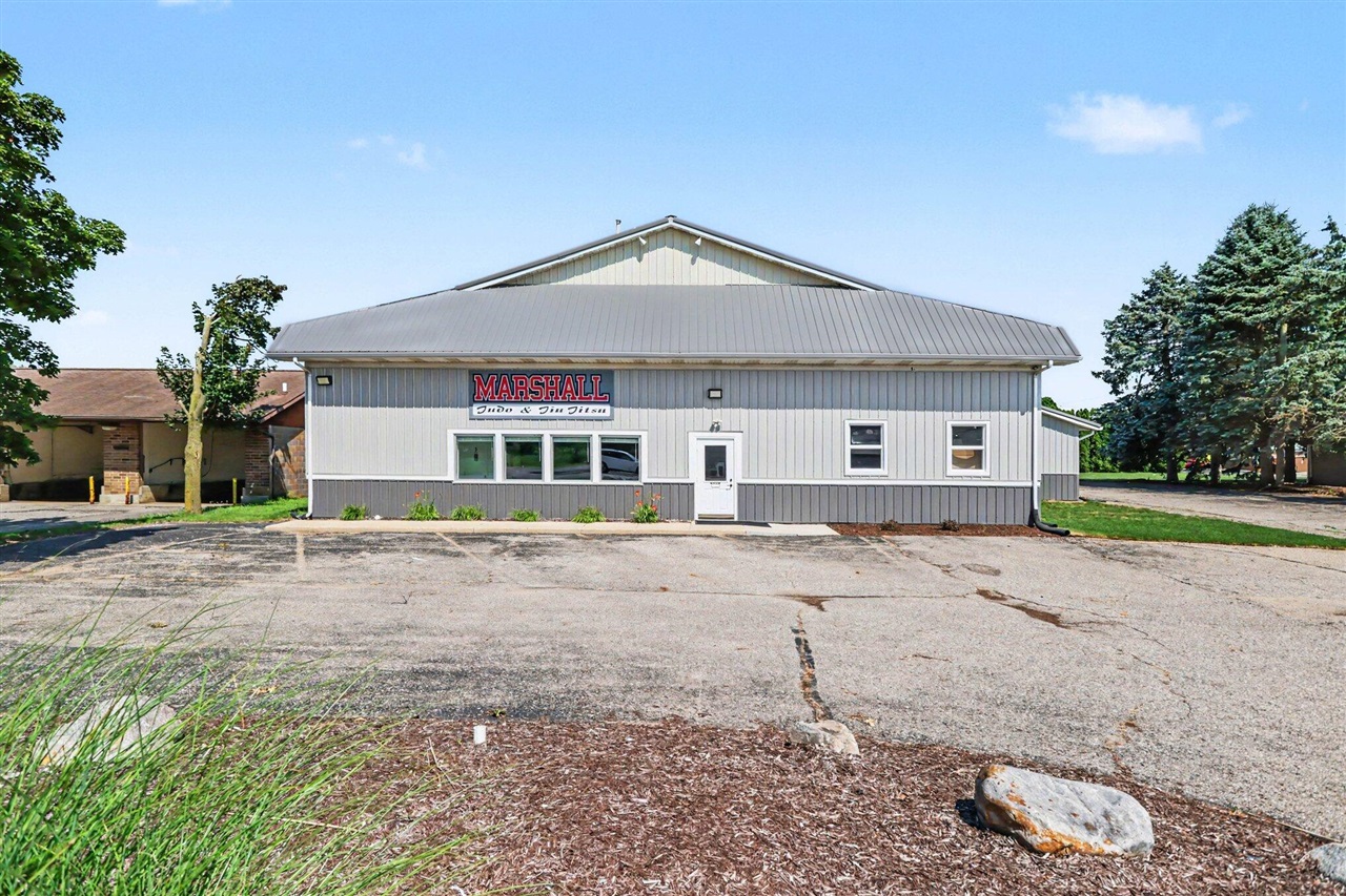 126 West Drive Property Photo 1