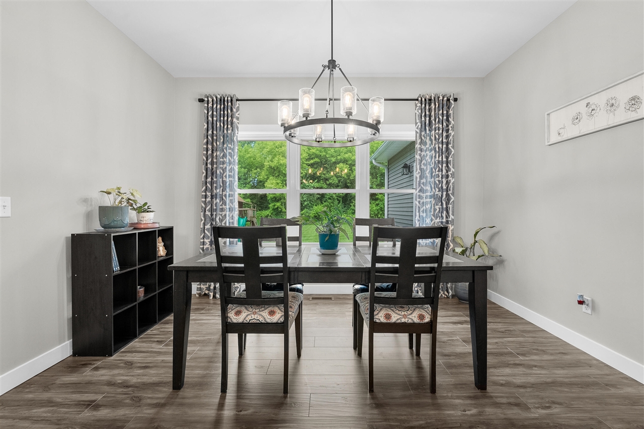 8817 Camomile Drive Property Photo 16