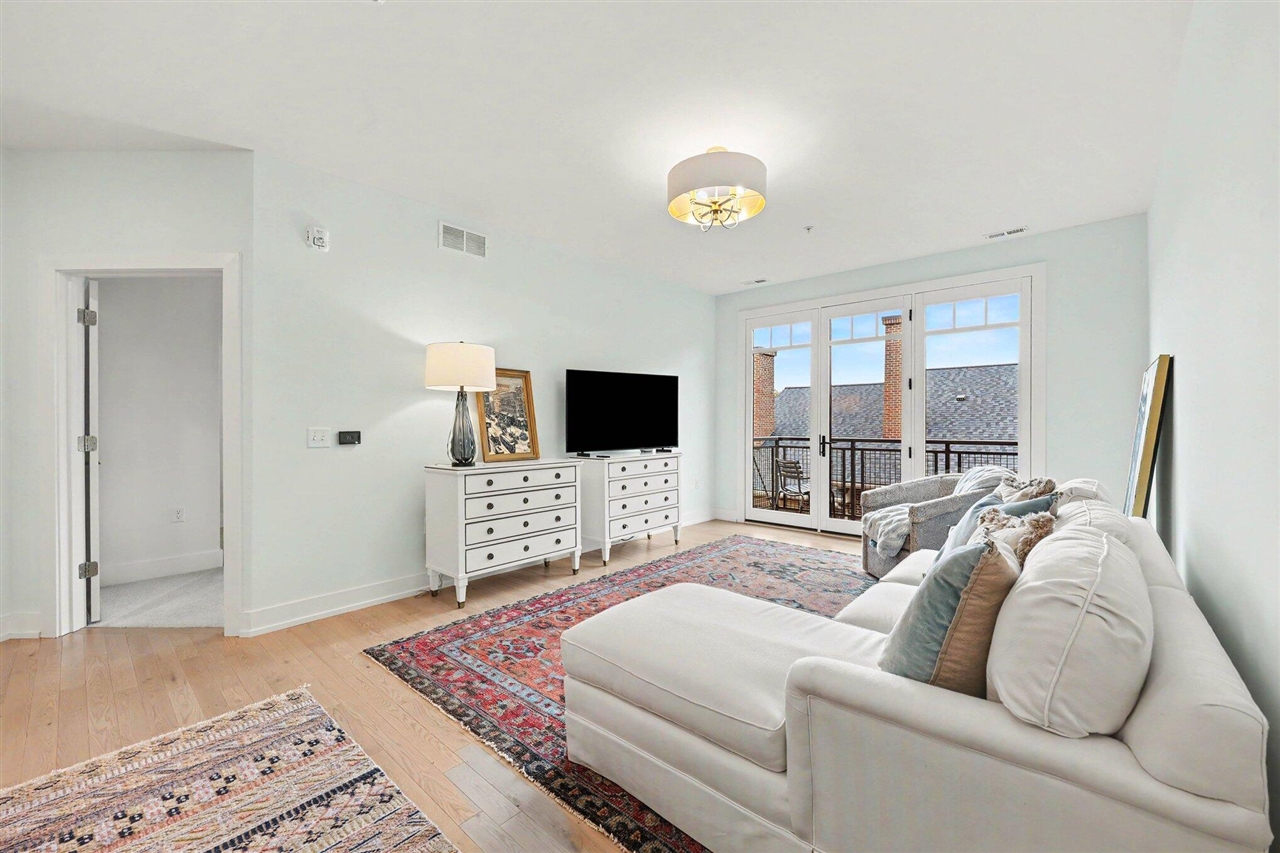 441 S Ashley Street Property Photo 8