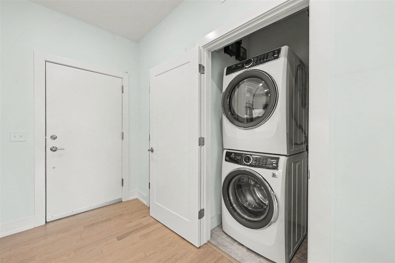 441 S Ashley Street Property Photo 28