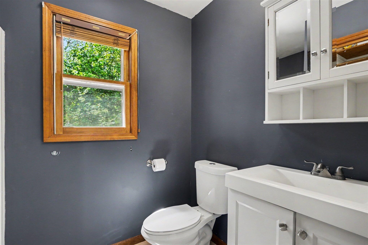 15068 Millard Road Property Photo 19