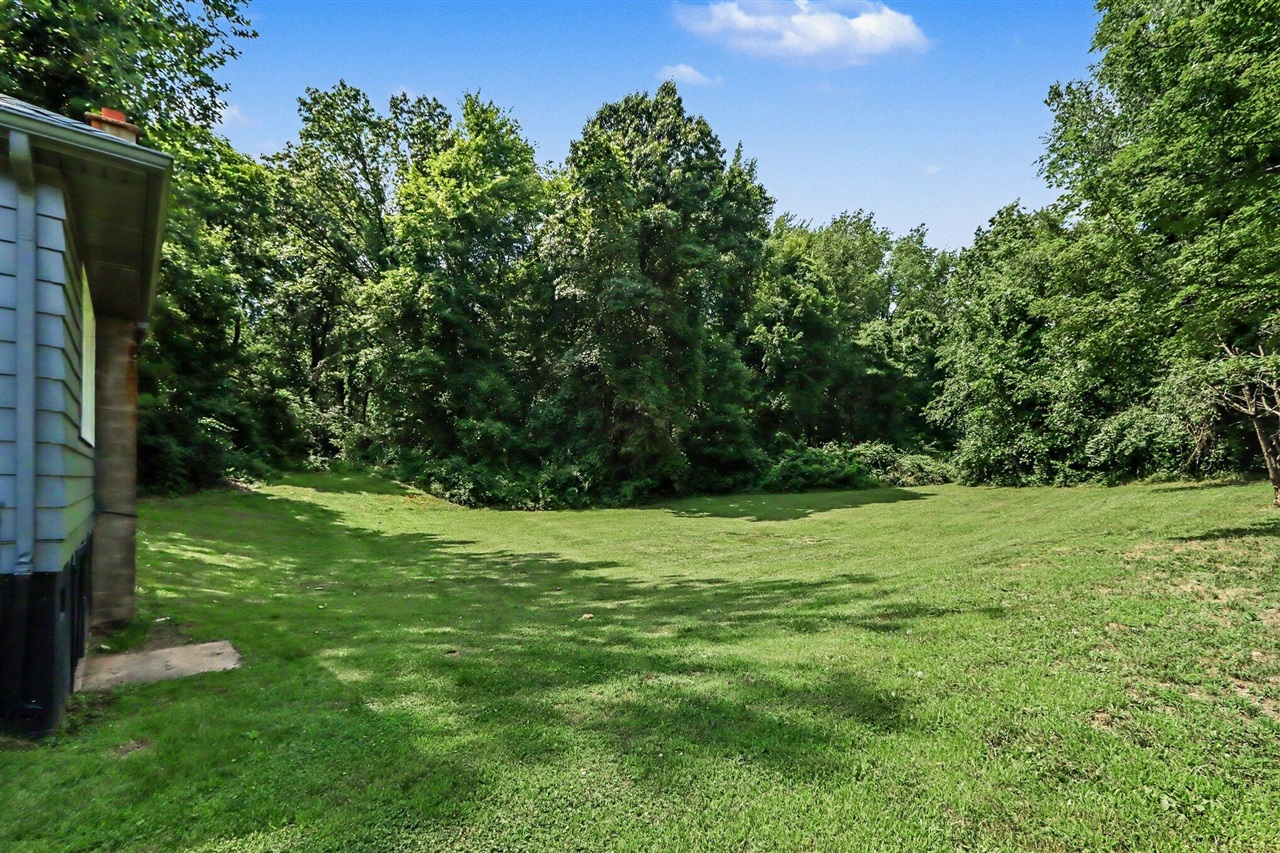 15068 Millard Road Property Photo 25
