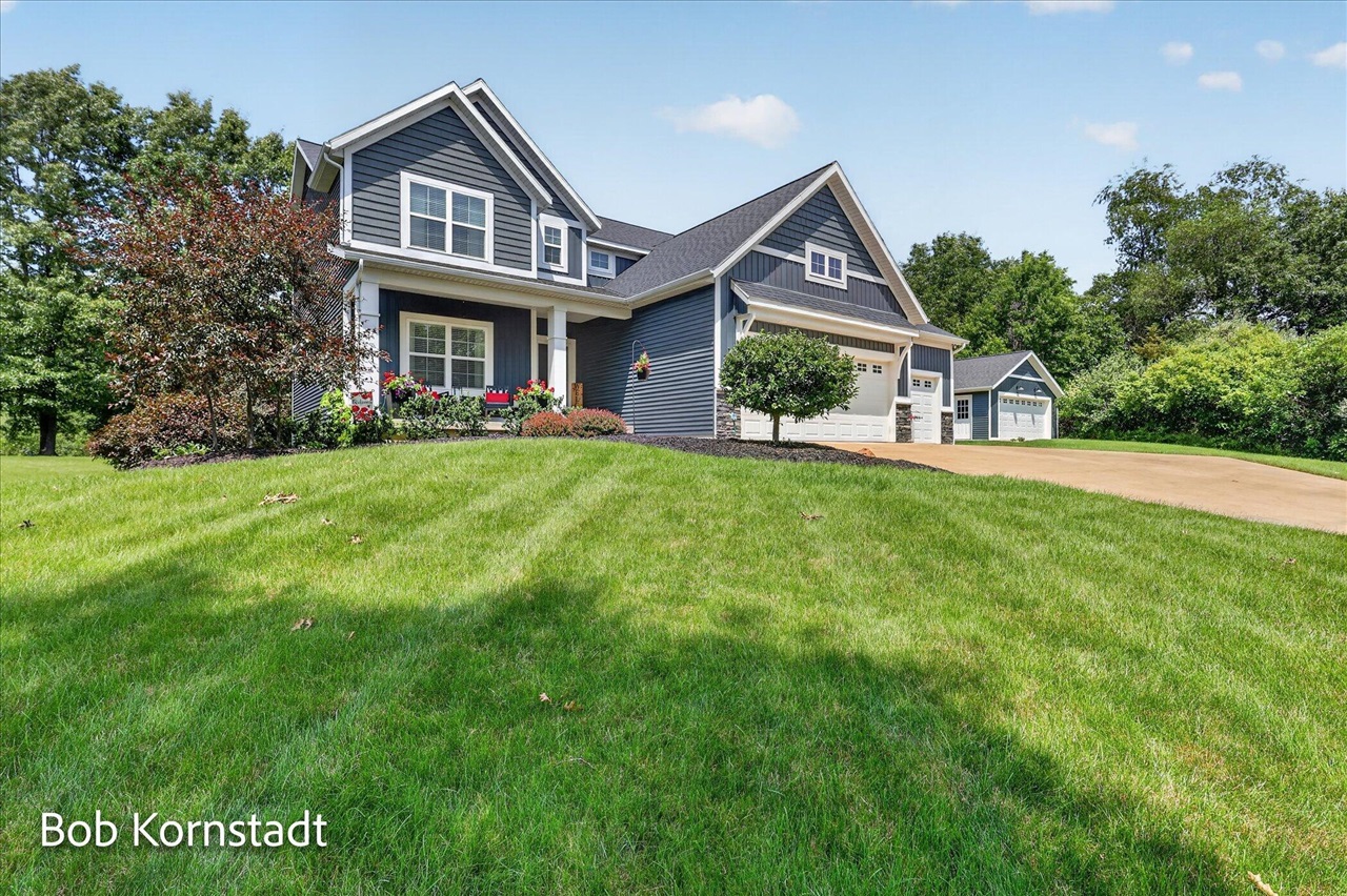 8059 Buttrick Ridge Trail Property Photo 1