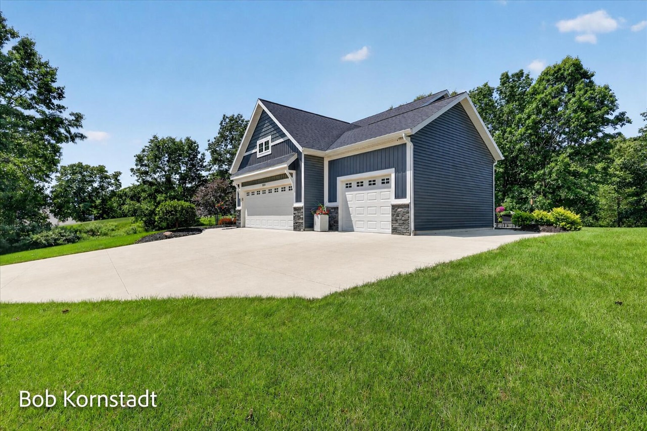 8059 Buttrick Ridge Trail Property Photo 48