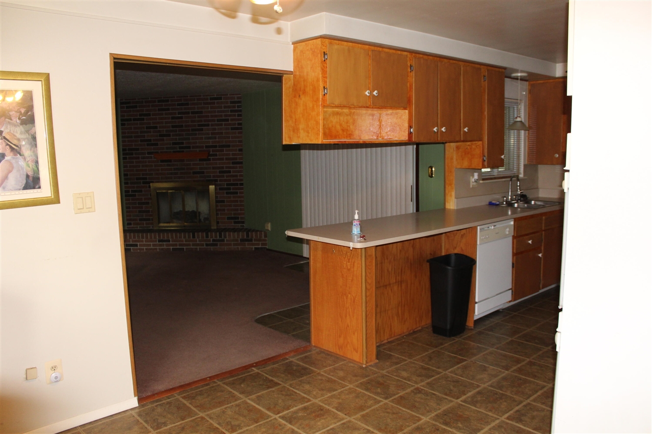 11717 Tecumseh Avenue Property Photo 9