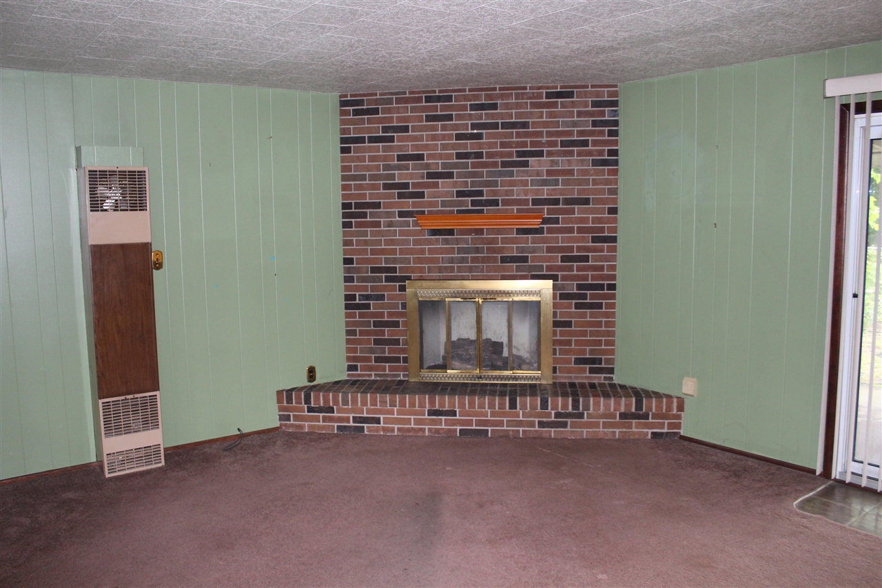 11717 Tecumseh Avenue Property Photo 14