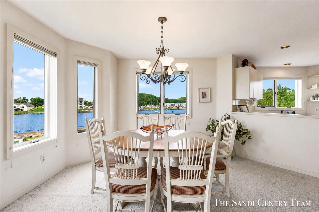 820 S Harbor Drive Property Photo 10