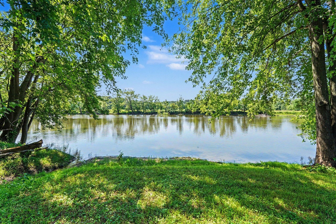 11645 W Bluewater Highway Property Photo 4