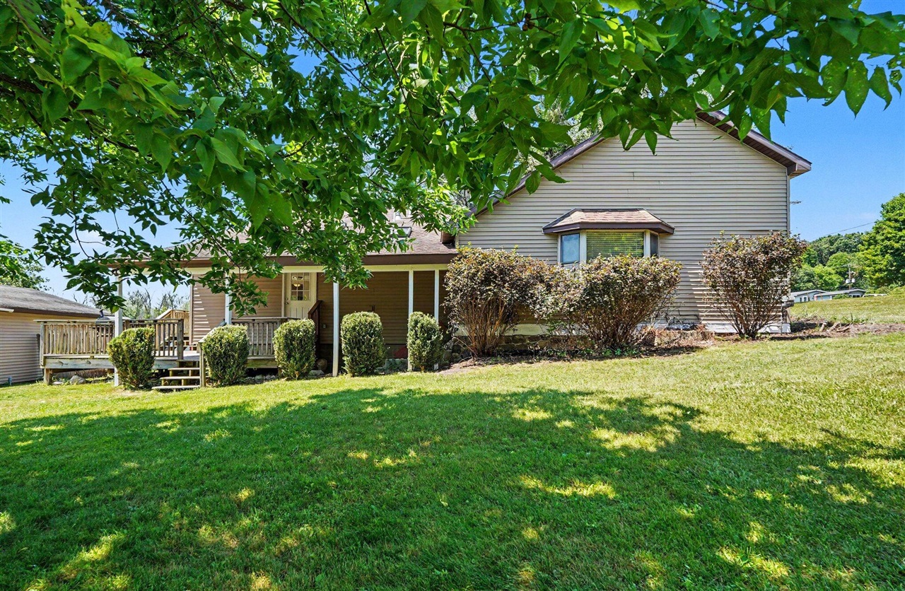 11645 W Bluewater Highway Property Photo 8