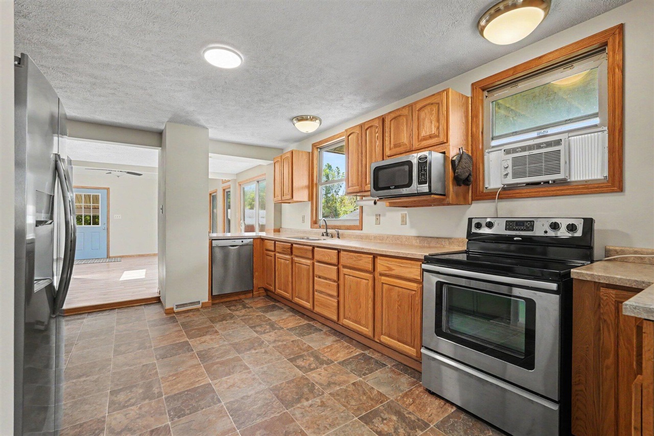 11645 W Bluewater Highway Property Photo 15