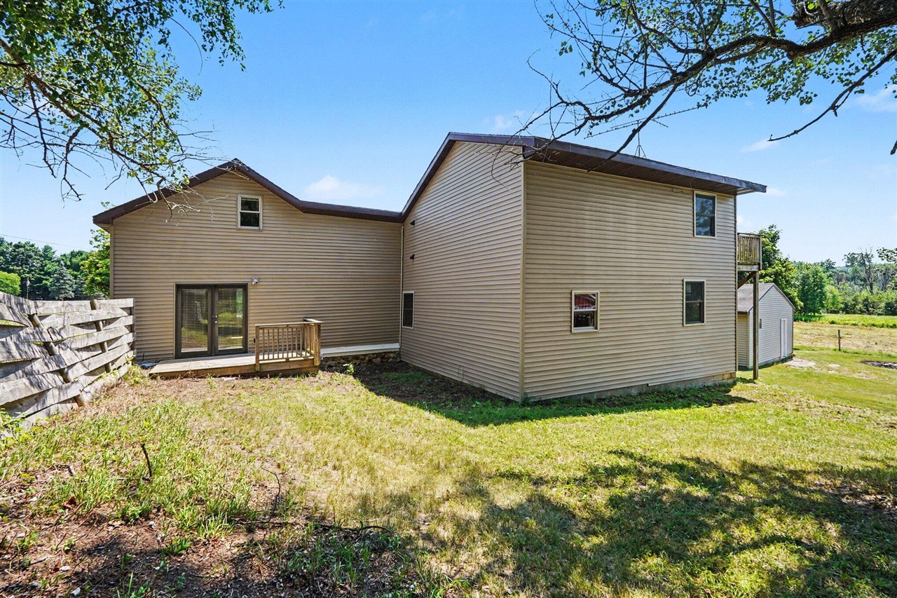 11645 W Bluewater Highway Property Photo 22