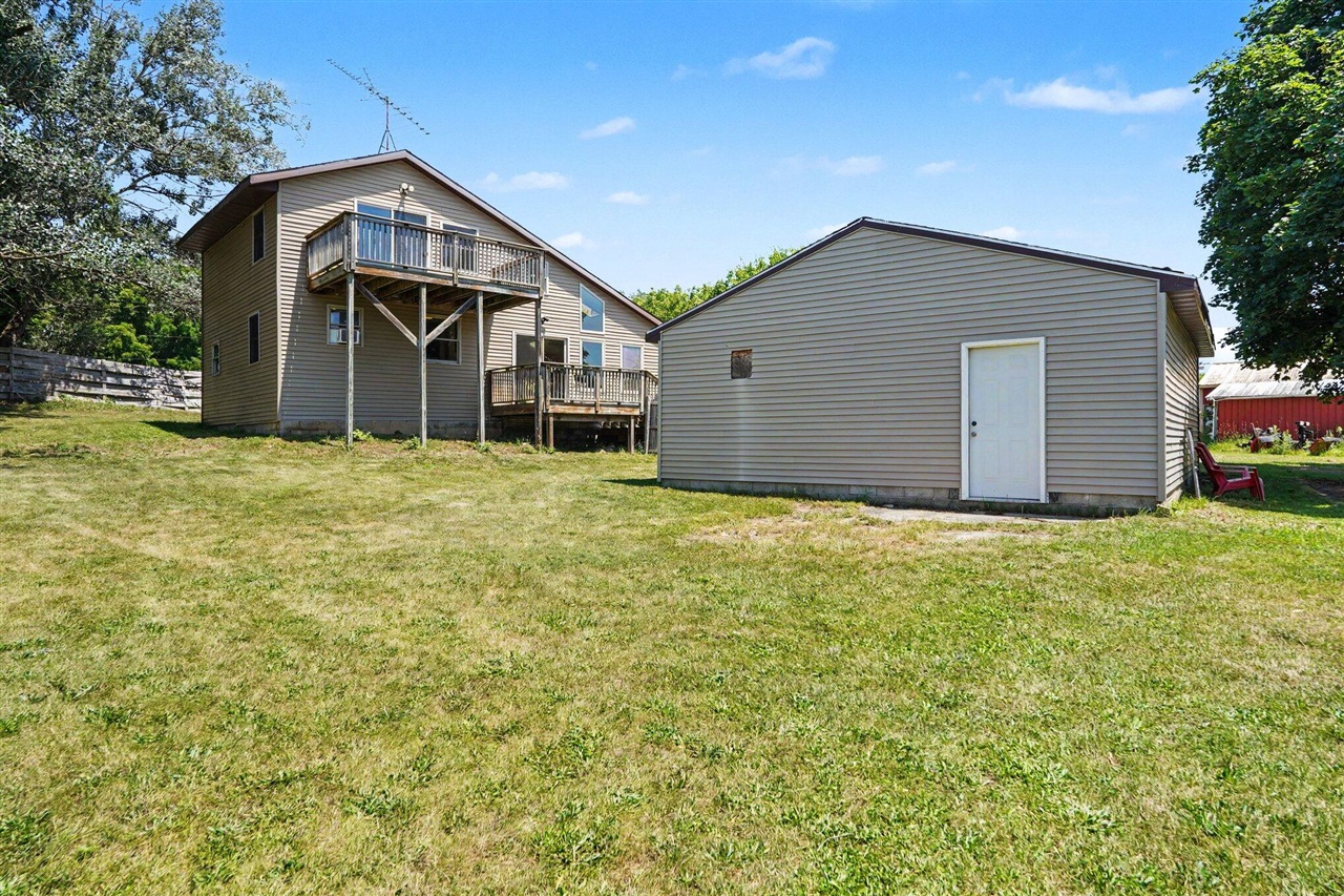 11645 W Bluewater Highway Property Photo 24