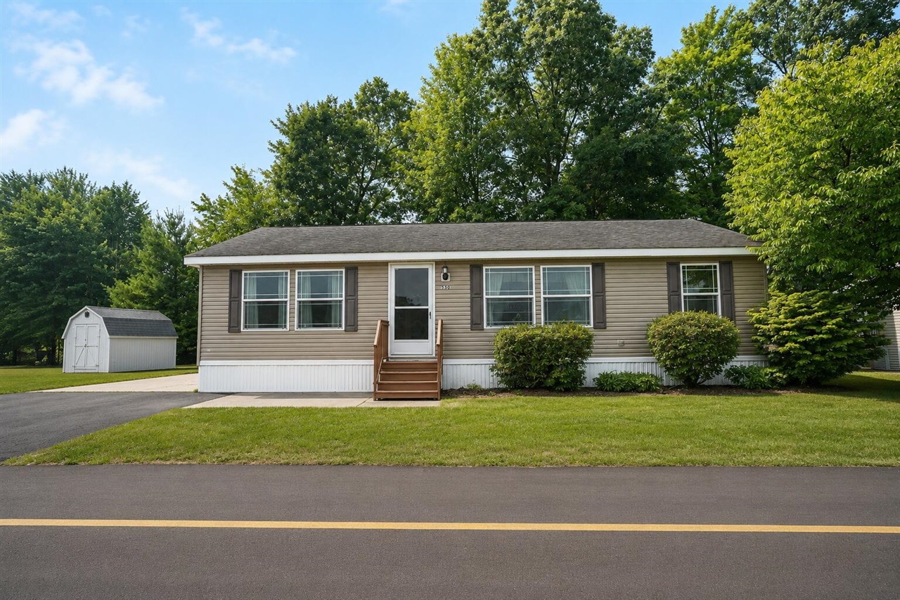 530 E Rainbow Road Property Photo 1