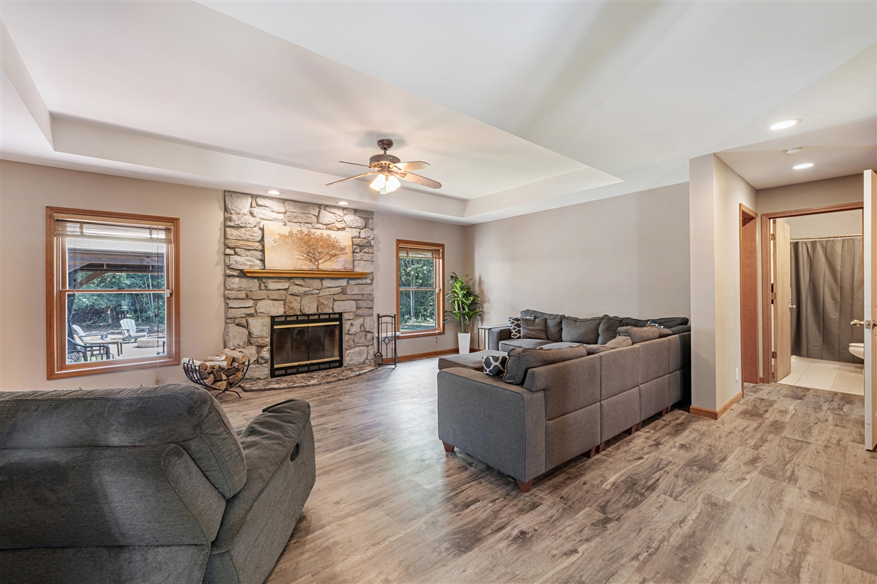 87 67th Street Property Photo 4