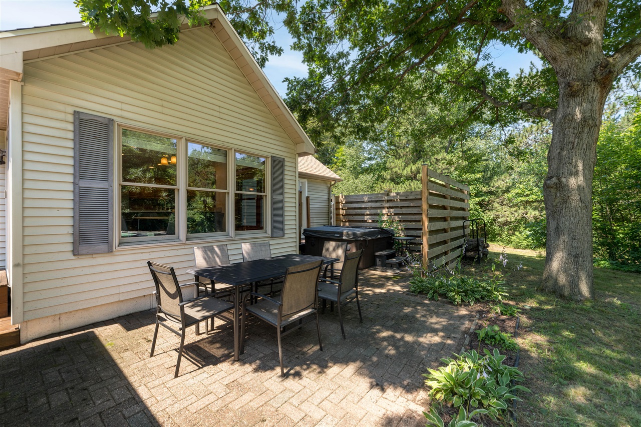 87 67th Street Property Photo 28
