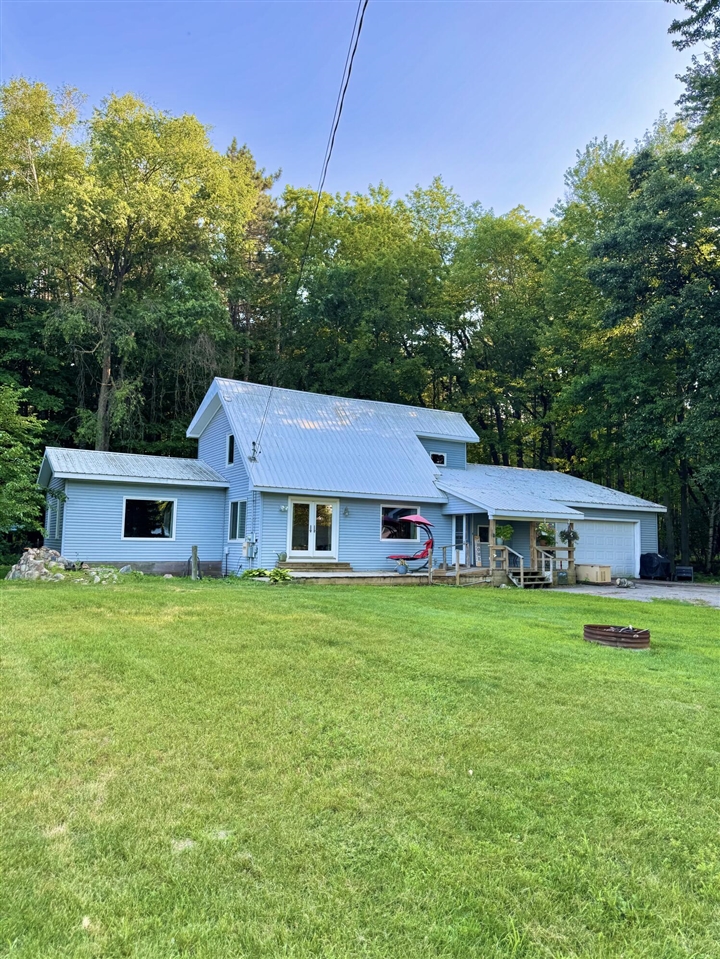 9462 E Colby Road Property Photo 1