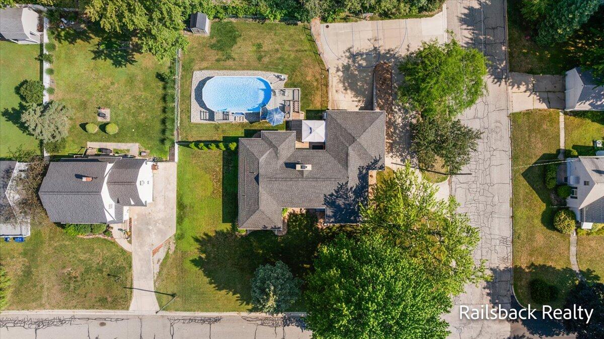85 Orchard Drive Property Photo 4