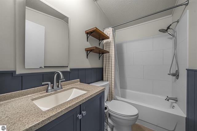 4622 Vista Valley Trail Property Photo 32