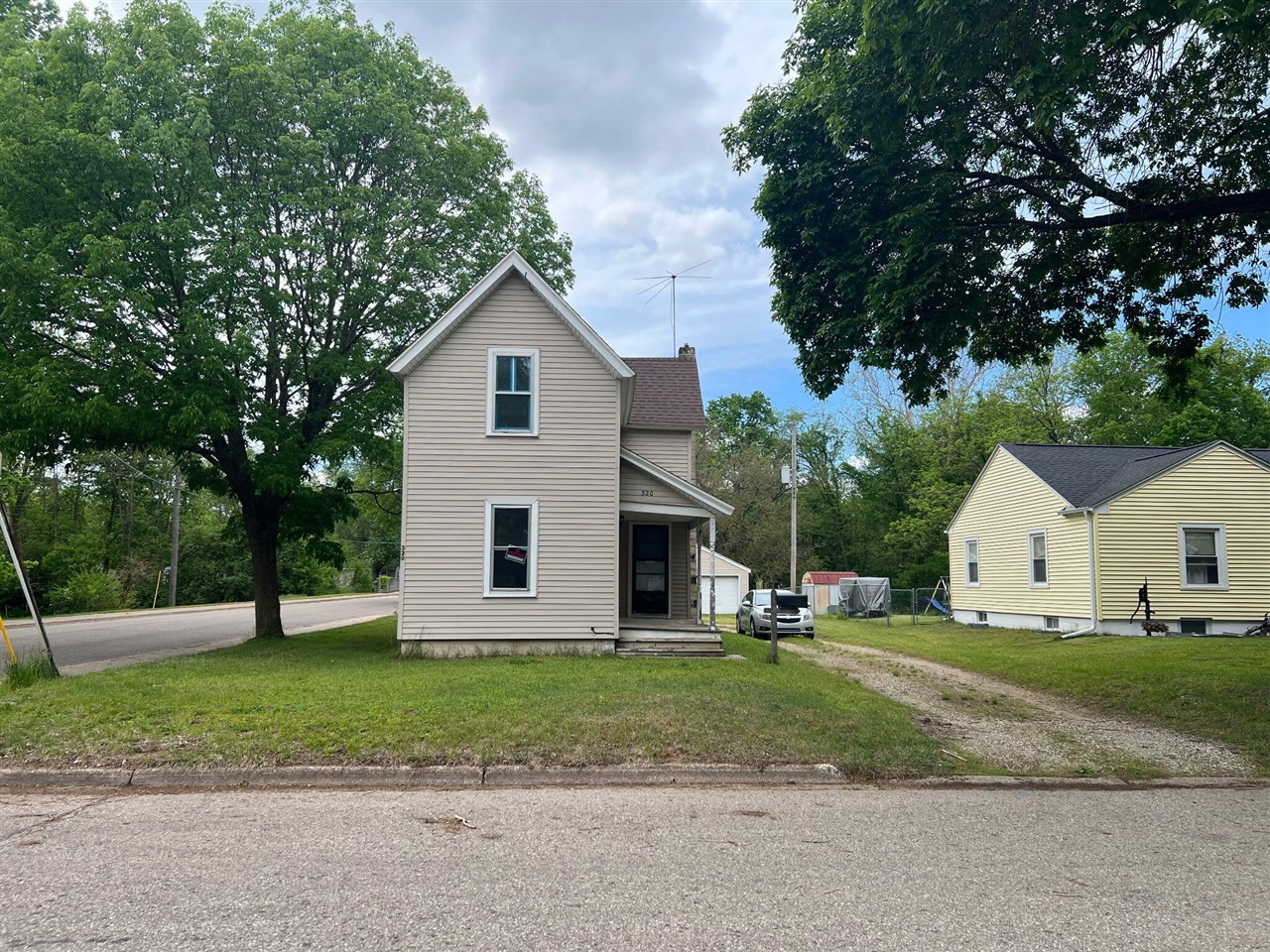 320 Morrell Street Property Photo 1