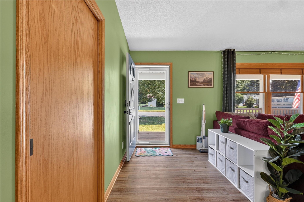 117 Charlotte Street Property Photo 8