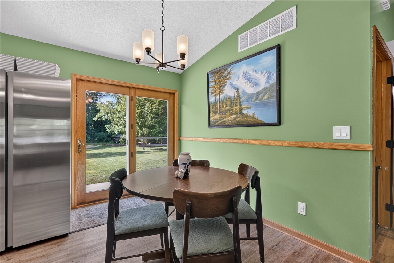 117 Charlotte Street Property Photo 14