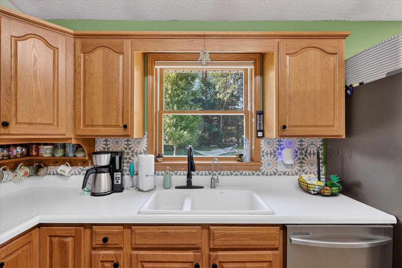 117 Charlotte Street Property Photo 20