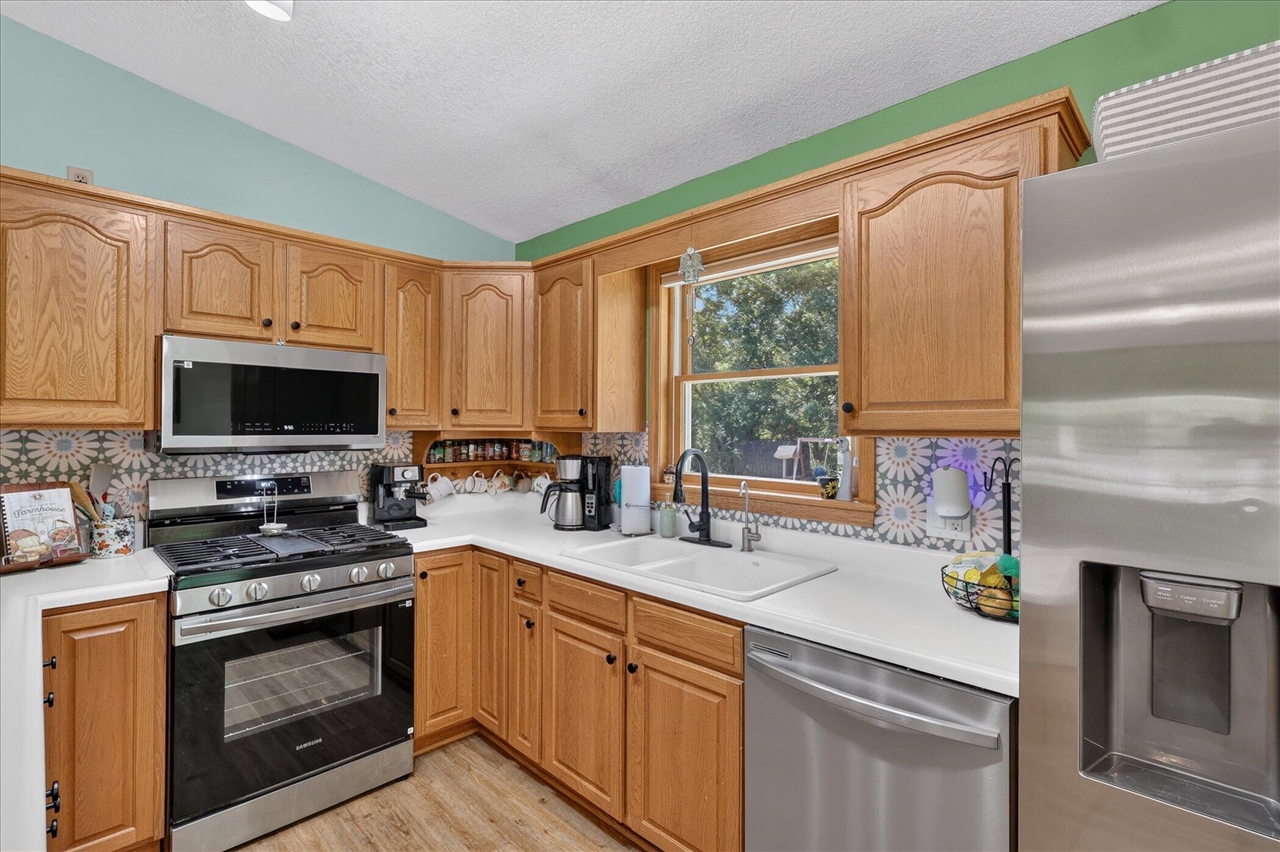 117 Charlotte Street Property Photo 22