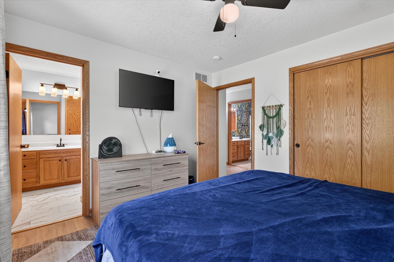 117 Charlotte Street Property Photo 25
