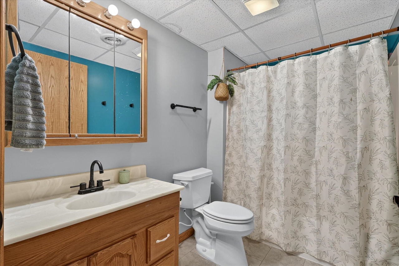 117 Charlotte Street Property Photo 36