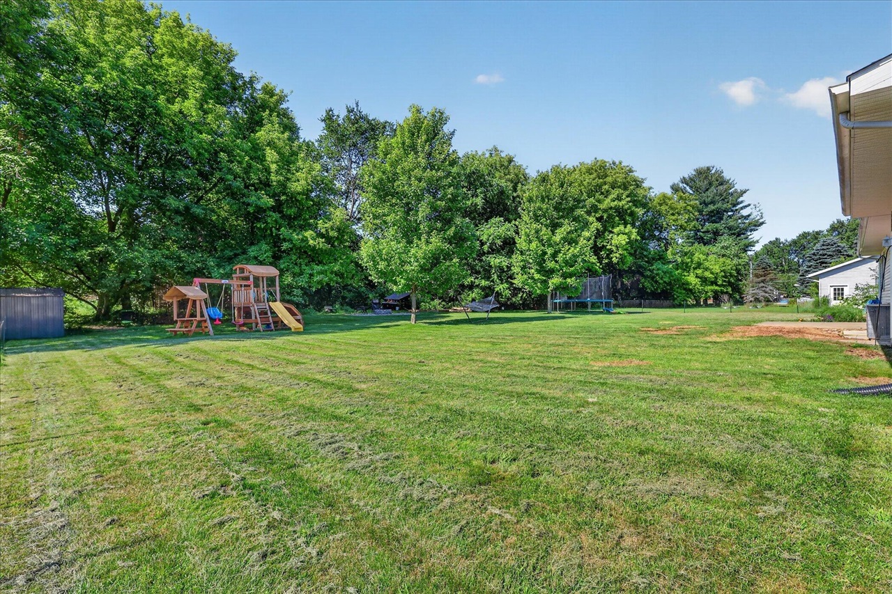 117 Charlotte Street Property Photo 44