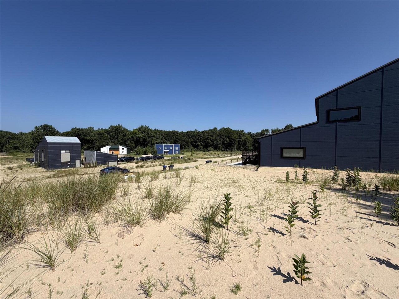 7395 Lake Solis Drive Property Photo 4