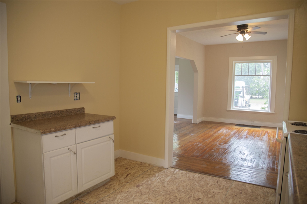 826 Normal Court Property Photo 7