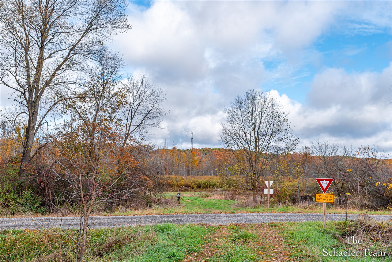 7758 Riverside Drive Property Photo 4