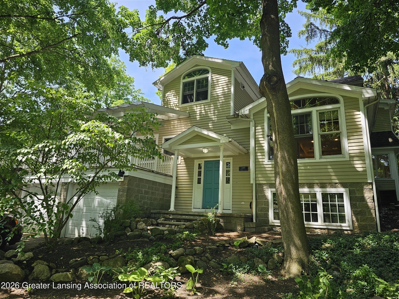 648 Sunset Lane Property Photo 1