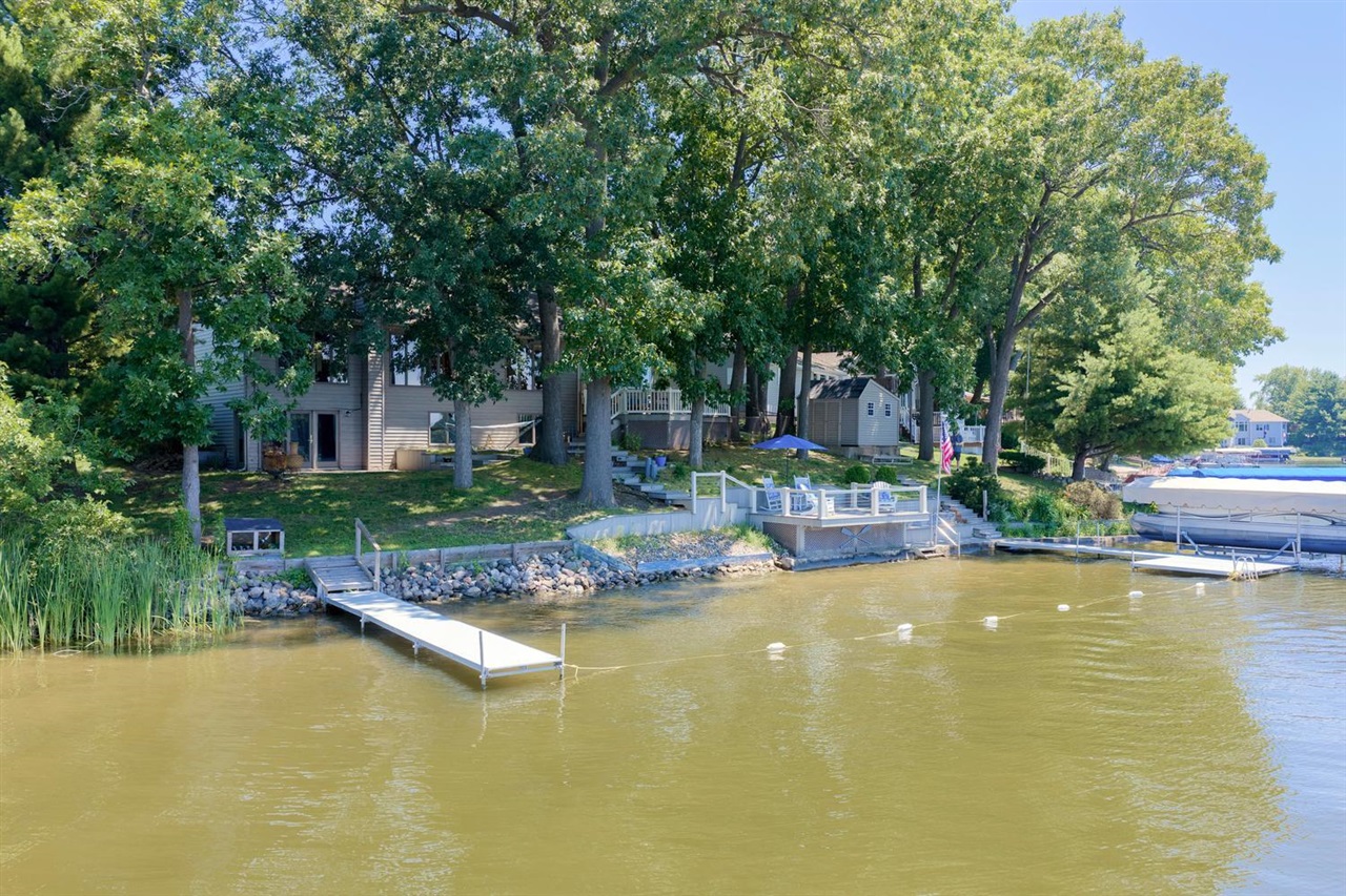61763 Crestlane Drive Property Photo 3