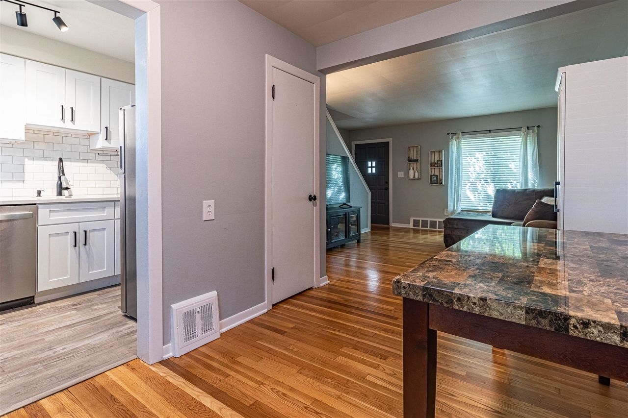 22960 Marter Road Property Photo 18