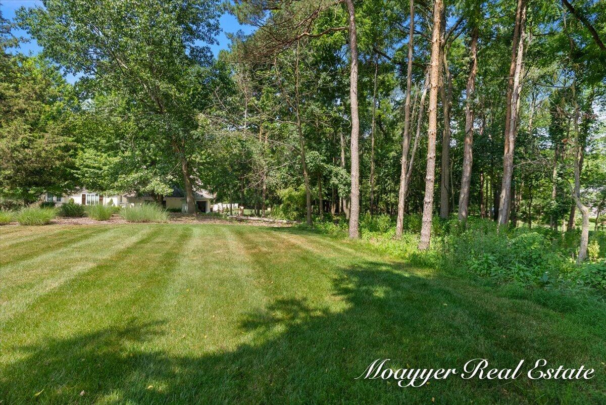 2549 Ashwood Court Property Photo 1