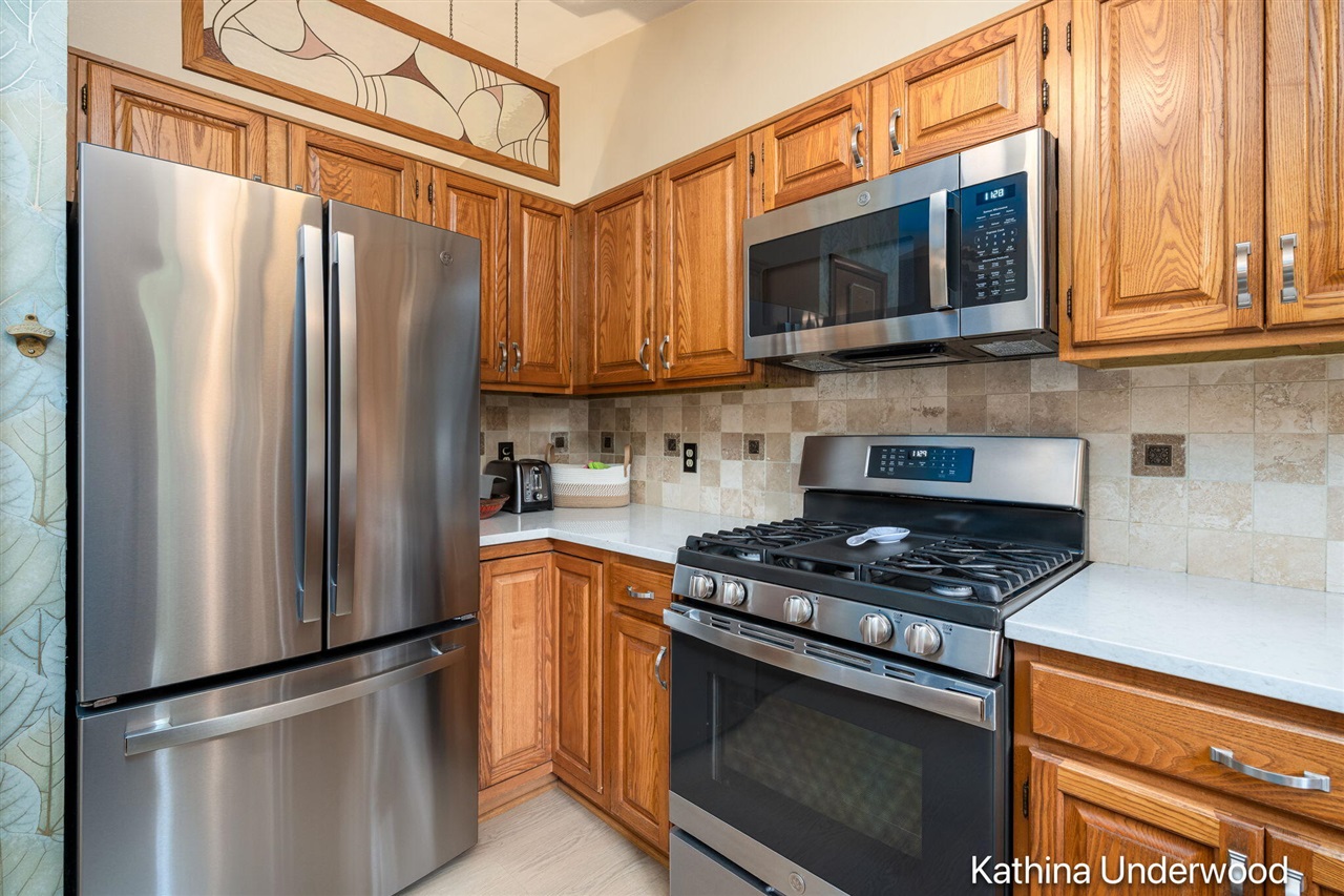 1346 Rosewood Avenue Property Photo 12